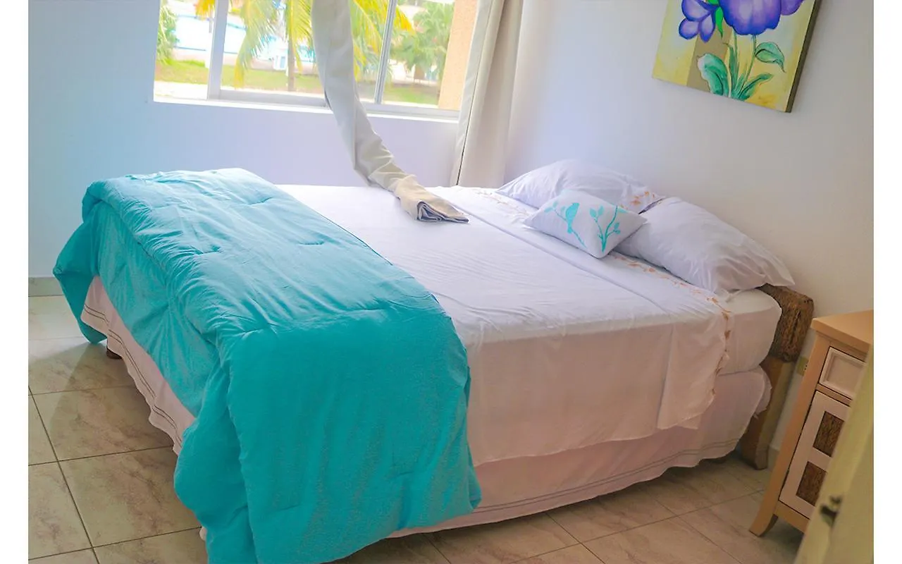 Beach Side Suite At Turtle Towers Ocho Rios Apartment